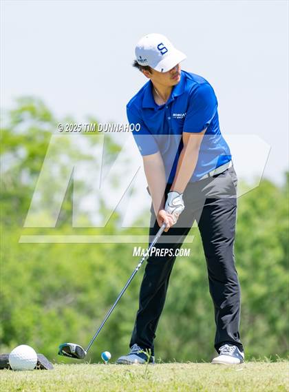Thumbnail 1 in UIL Region IV 5A Boys Golf Final (Round 2) photogallery.