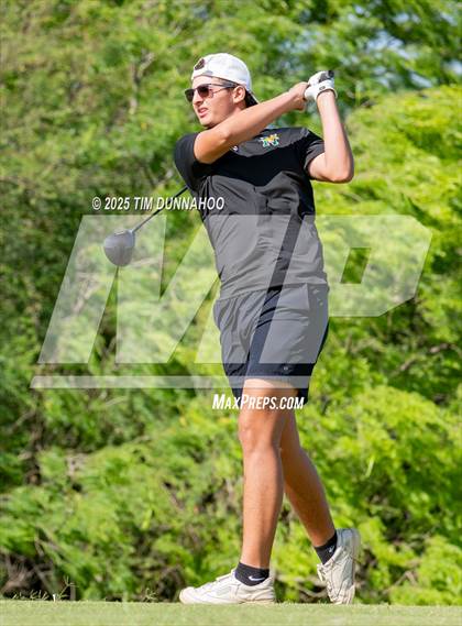 Thumbnail 2 in UIL Region IV 5A Boys Golf Final (Round 2) photogallery.