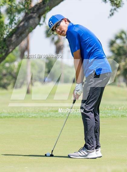 Thumbnail 1 in UIL Region IV 5A Boys Golf Final (Round 2) photogallery.