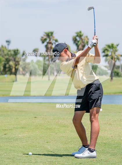Thumbnail 2 in UIL Region IV 5A Boys Golf Final (Round 2) photogallery.