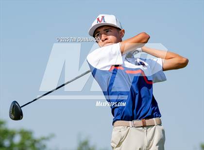 Thumbnail 2 in UIL Region IV 5A Boys Golf Final (Round 2) photogallery.