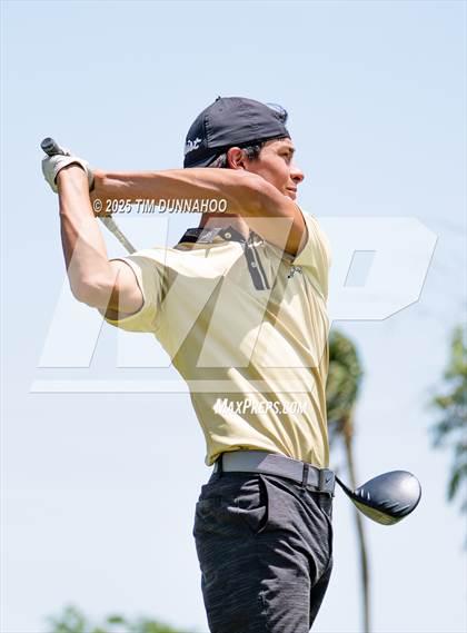 Thumbnail 2 in UIL Region IV 5A Boys Golf Final (Round 2) photogallery.