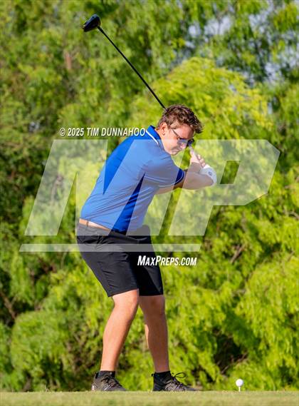 Thumbnail 2 in UIL Region IV 5A Boys Golf Final (Round 2) photogallery.