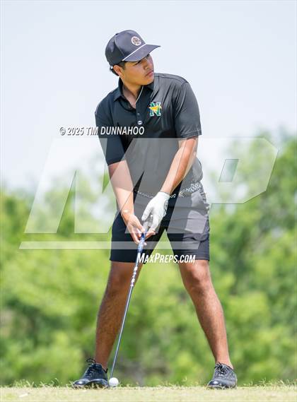Thumbnail 2 in UIL Region IV 5A Boys Golf Final (Round 2) photogallery.