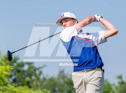 Thumbnail 3 in UIL Region IV 5A Boys Golf Final (Round 2) photogallery.