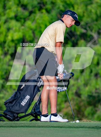 Thumbnail 1 in UIL Region IV 5A Boys Golf Final (Round 2) photogallery.