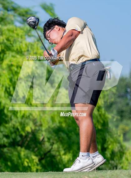 Thumbnail 1 in UIL Region IV 5A Boys Golf Final (Round 2) photogallery.
