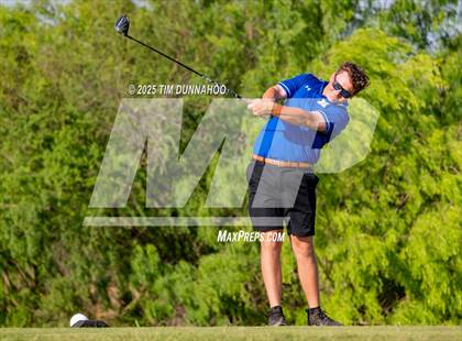 Thumbnail 3 in UIL Region IV 5A Boys Golf Final (Round 2) photogallery.
