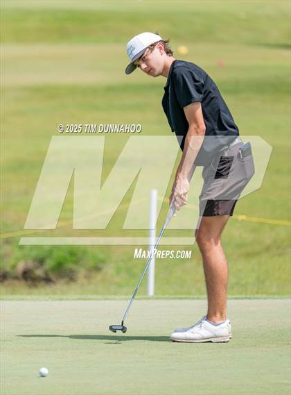 Thumbnail 1 in UIL Region IV 5A Boys Golf Final (Round 2) photogallery.