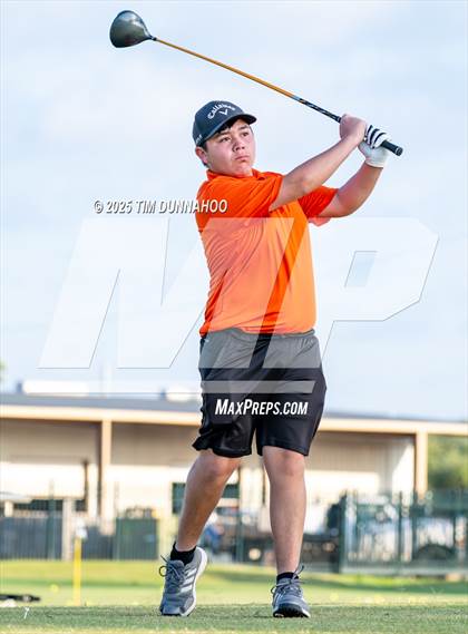 Thumbnail 2 in UIL Region IV 5A Boys Golf Final (Round 2) photogallery.