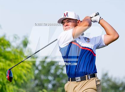 Thumbnail 2 in UIL Region IV 5A Boys Golf Final (Round 2) photogallery.