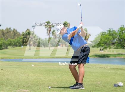 Thumbnail 2 in UIL Region IV 5A Boys Golf Final (Round 2) photogallery.