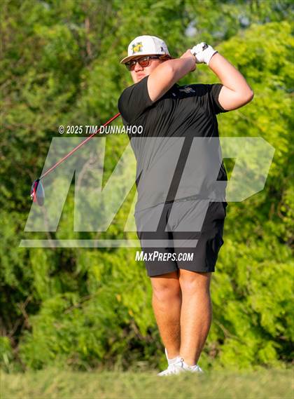 Thumbnail 2 in UIL Region IV 5A Boys Golf Final (Round 2) photogallery.