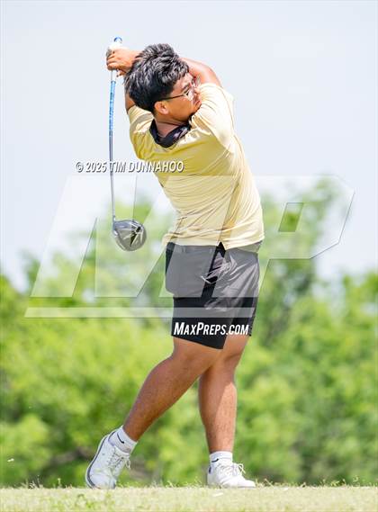 Thumbnail 1 in UIL Region IV 5A Boys Golf Final (Round 2) photogallery.