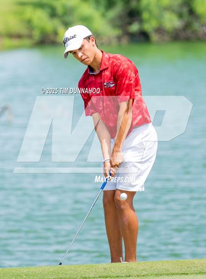 Thumbnail 2 in UIL Region IV 5A Boys Golf Final (Round 2) photogallery.