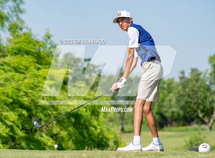 Thumbnail 3 in UIL Region IV 5A Boys Golf Final (Round 2) photogallery.
