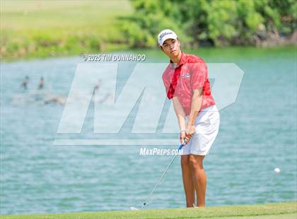 Thumbnail 3 in UIL Region IV 5A Boys Golf Final (Round 2) photogallery.