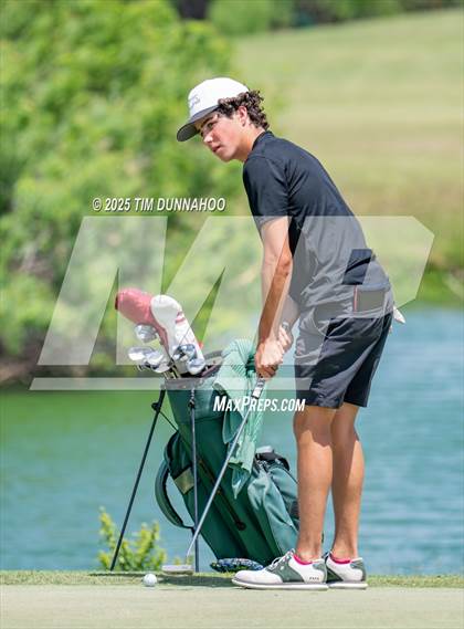 Thumbnail 3 in UIL Region IV 5A Boys Golf Final (Round 2) photogallery.