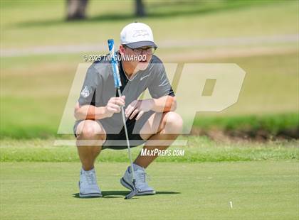 Thumbnail 2 in UIL Region IV 5A Boys Golf Final (Round 2) photogallery.