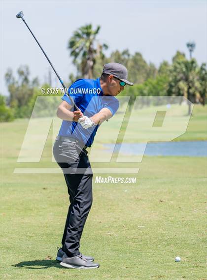 Thumbnail 2 in UIL Region IV 5A Boys Golf Final (Round 2) photogallery.