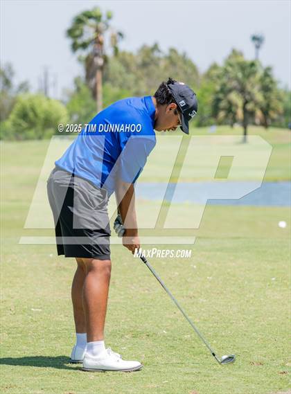 Thumbnail 1 in UIL Region IV 5A Boys Golf Final (Round 2) photogallery.