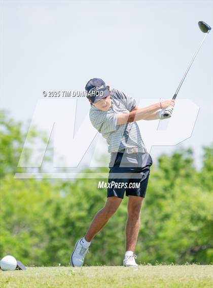 Thumbnail 2 in UIL Region IV 5A Boys Golf Final (Round 2) photogallery.