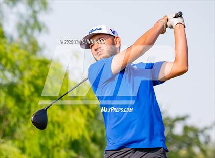 Thumbnail 3 in UIL Region IV 5A Boys Golf Final (Round 2) photogallery.