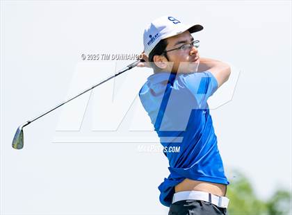 Thumbnail 2 in UIL Region IV 5A Boys Golf Final (Round 2) photogallery.