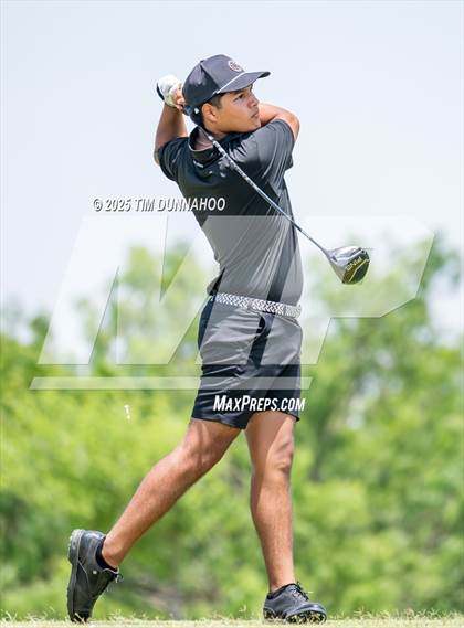 Thumbnail 2 in UIL Region IV 5A Boys Golf Final (Round 2) photogallery.
