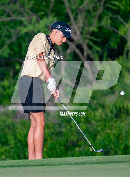 Thumbnail 3 in UIL Region IV 5A Boys Golf Final (Round 2) photogallery.