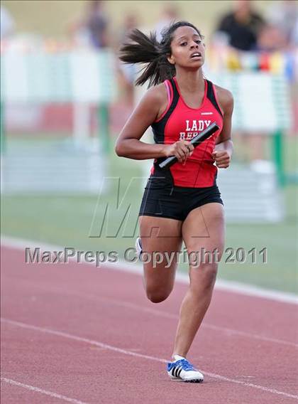 Thumbnail 3 in 2011 Texas District 2-5A JV T&F Championships photogallery.