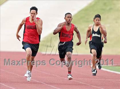 Thumbnail 3 in 2011 Texas District 2-5A JV T&F Championships photogallery.