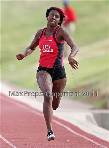 Thumbnail 1 in 2011 Texas District 2-5A JV T&F Championships photogallery.