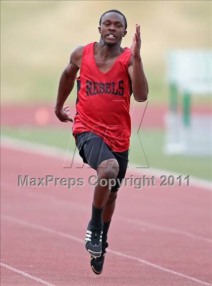 Thumbnail 3 in 2011 Texas District 2-5A JV T&F Championships photogallery.