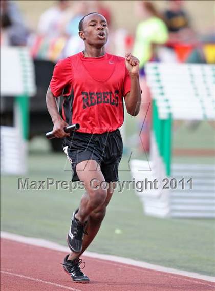 Thumbnail 1 in 2011 Texas District 2-5A JV T&F Championships photogallery.