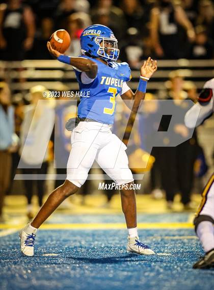 Thumbnail 1 in DeSoto Central @ Tupelo (MHSAA 7A 1st Round) photogallery.