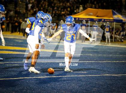 Thumbnail 3 in DeSoto Central @ Tupelo (MHSAA 7A 1st Round) photogallery.