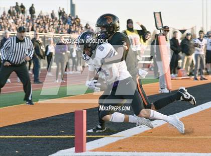 Thumbnail 1 in Lincoln-Way West vs. Downers Grove North (IHSA 7A Quarterfinal) photogallery.
