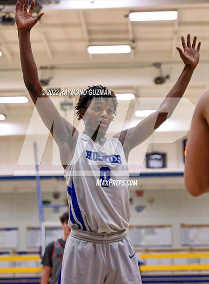 Thumbnail 3 in Pleasant Grove vs. Hanford West photogallery.