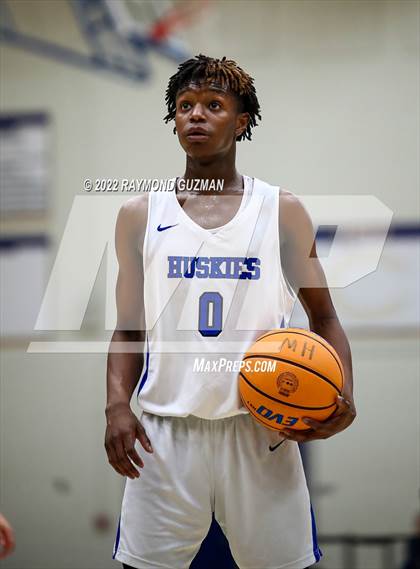 Thumbnail 3 in Pleasant Grove vs. Hanford West photogallery.