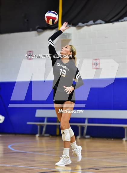 Thumbnail 3 in Skutt Catholic vs. Santa Fe (Nike Tournament of Champions) photogallery.