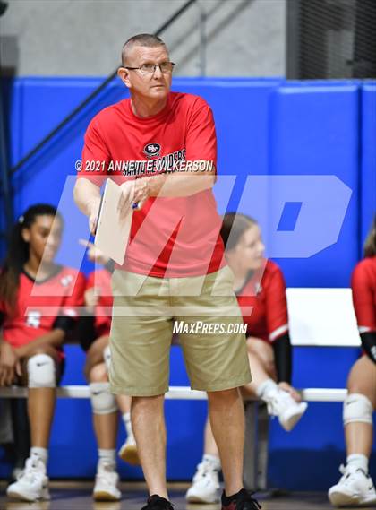 Thumbnail 1 in Skutt Catholic vs. Santa Fe (Nike Tournament of Champions) photogallery.