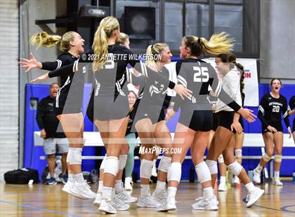 Thumbnail 3 in Skutt Catholic vs. Santa Fe (Nike Tournament of Champions) photogallery.