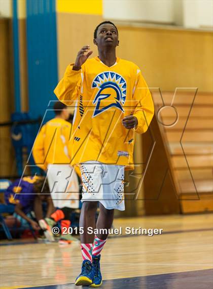 Thumbnail 3 in Oakland Tech vs. Pinole Valley (Frank Marymee Classic) photogallery.