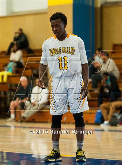 Thumbnail 2 in Oakland Tech vs. Pinole Valley (Frank Marymee Classic) photogallery.