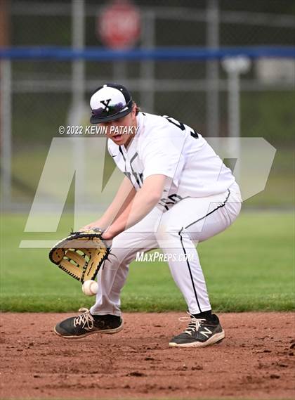 Thumbnail 3 in Fairfield Prep vs. Xavier (SCC Final) photogallery.