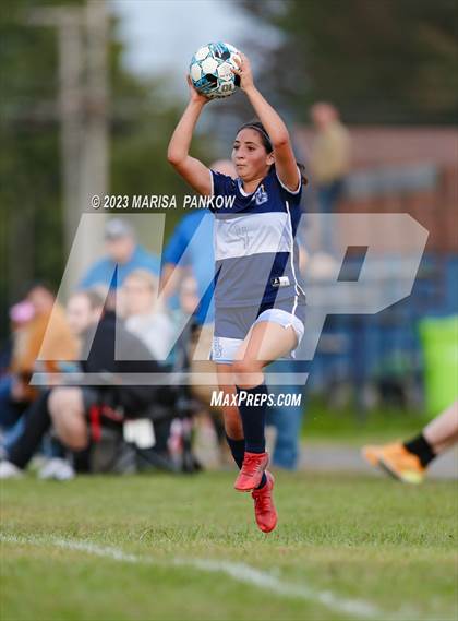 Thumbnail 1 in Bishop Grimes vs Jordan Elbridge photogallery.