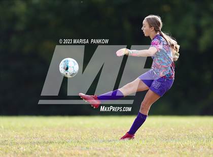 Thumbnail 2 in Bishop Grimes vs Jordan Elbridge photogallery.