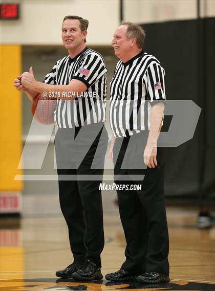 Thumbnail 2 in Foothill @ Capistrano Valley Christian (Godinez Grizzly Invitational) photogallery.