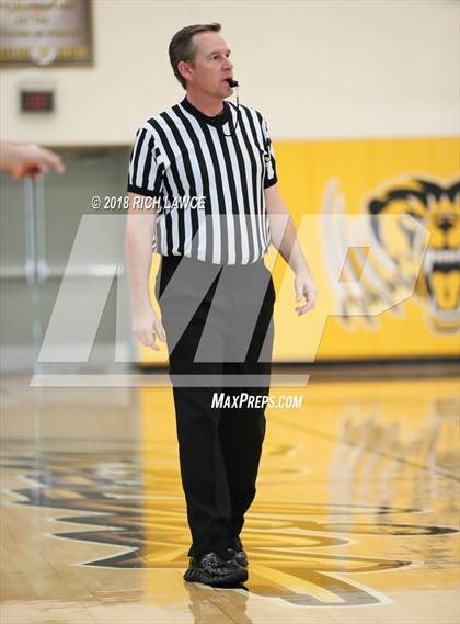 Thumbnail 2 in Foothill @ Capistrano Valley Christian (Godinez Grizzly Invitational) photogallery.